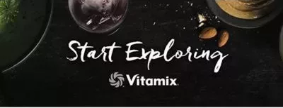 Logo marca vitamix en la que tiene el fondo negro rodeado de frutas y verduras y en la que pone encima de su logo stars explosion